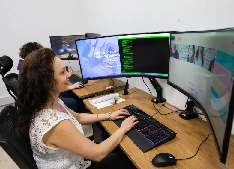La convocatoria PHIA by EDUCA EDTECH ofrece 100 becas virtuales para estudiar programas de pregrado, maestría y doctorado en inteligencia artificial, ciencia de datos y ciberseguridad en UDAVINCI de México y eCampus University de Italia. FOTO: Esneyder Gutiérrez