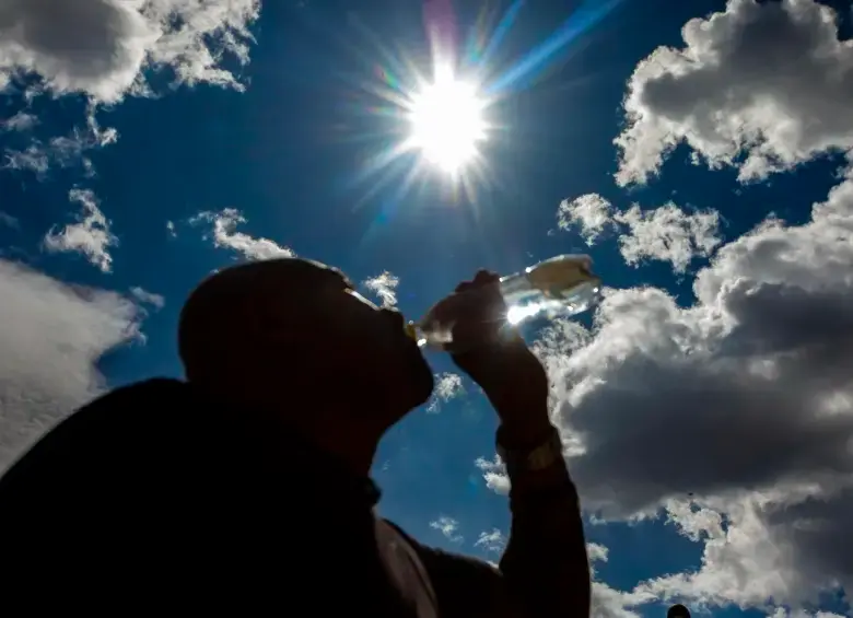 La intensa ola de calor elevó la demanda eléctrica de India a un récord histórico de 270,82 GW. FOTO CAMILO SUÁREZ. 