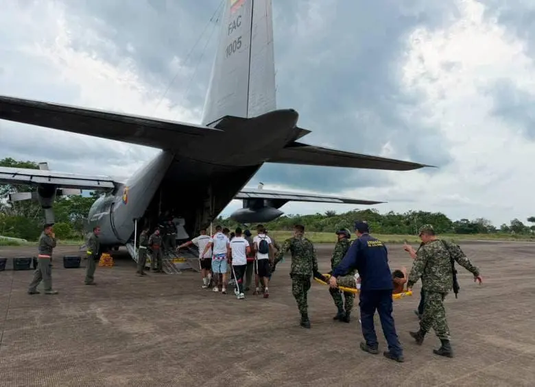 Los cuerpos recuperados tras el accidente del avión Hércules en Putumayo fueron trasladados a Bogotá, donde Medicina Legal adelanta el proceso de identificación y entrega a sus familiares. FOTO: Cortesía Ministerio de Defensa