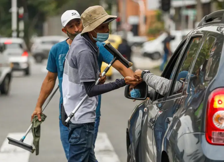 Aunque Colombia no tiene una tasa a dos dígitos, todavía pertenece al top 5 de los de más desempleo de la Ocde. Foto: Manuel Saldarriaga
