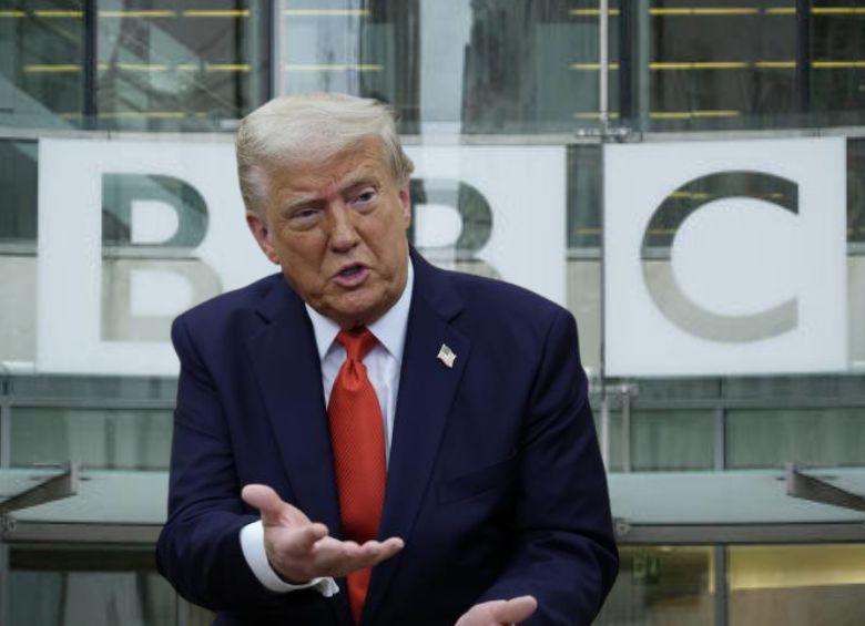 La cadena BBC se pronunció por un documental que presuntamente engañó a los espectadores al editar declaraciones del presidente estadounidense, Donald Trump. FOTO: XINHUA | GETTY