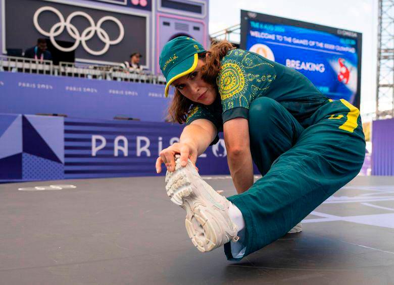 Rachael “Raygun” Gunn durante su rutina en el breakdance de los Juegos Olímpicos de París. FOTO: Tomada de World DanceSport Federation Breaking for Gold