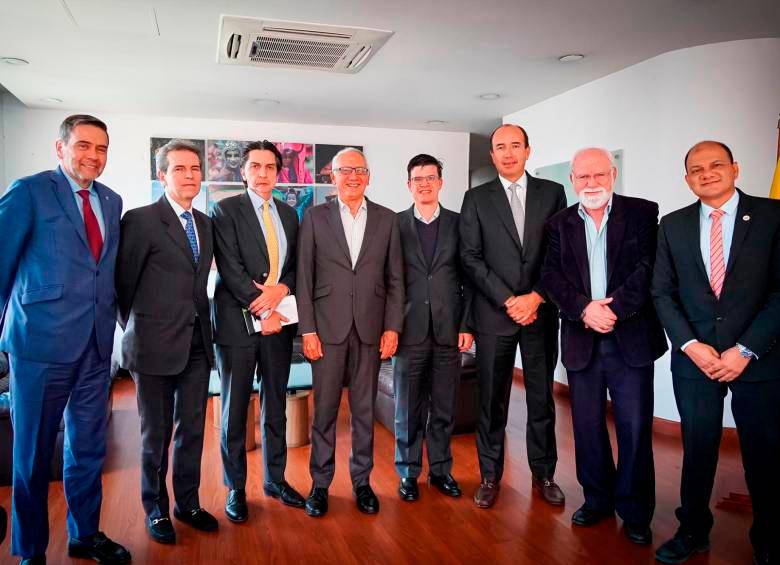 Reuniones del ministro de Salud, Guillermo Jaramillo, con los presidentes de las EPS Sanitas, Compensar y Sura. FOTO CORTESÍA