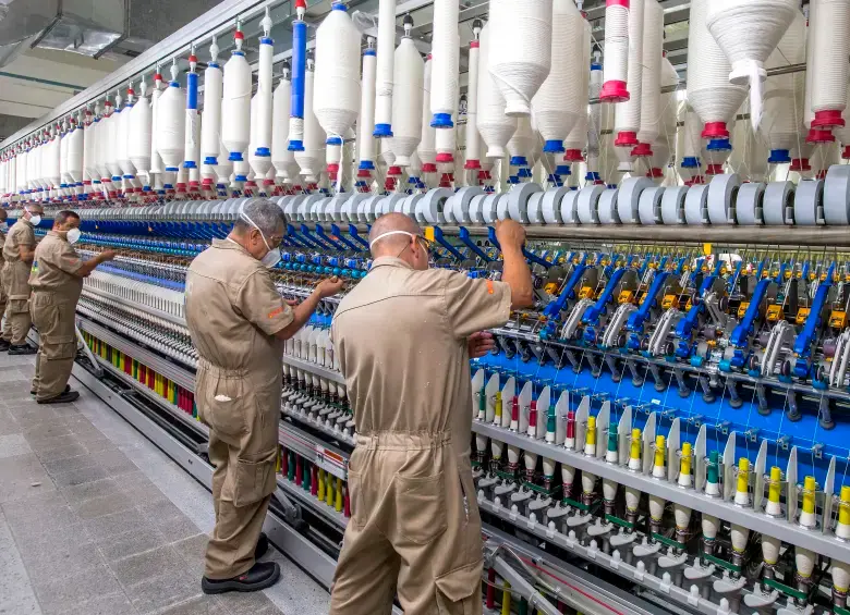 La industria manufacturera registró una caída de 0,4% en mayo, mientras las ventas y el empleo del sector también retrocedieron, según el Dane. FOTO JUAN ANTONIO SÁNCHEZ. 