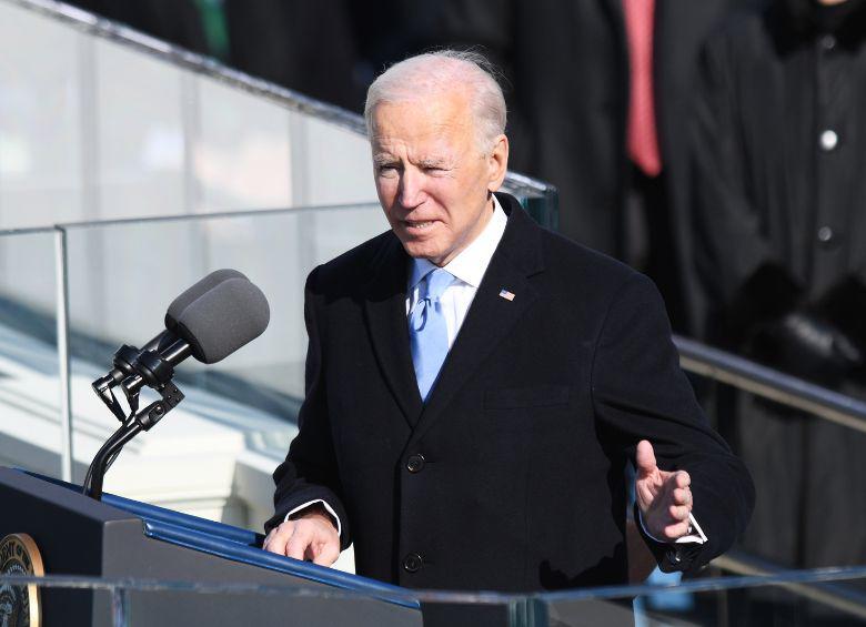 Una serie de videos virales del presidente Joe Biden, de 81 años, han generado especulación sobre el presunto deterioro de su salud mental y física. FOTO: COLPRENSA