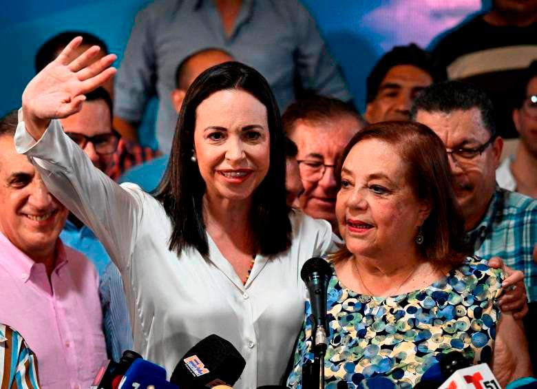 María Corina Machado es una de las líderes más fuertes de la oposición venezolana. En la foto está junto a Corina Yoris, quien era su sustituta, pero no se pudo formalizar su candidatura el fin de semana pasado. FOTO: TOMADA DEL X DE @VenteVenezuela