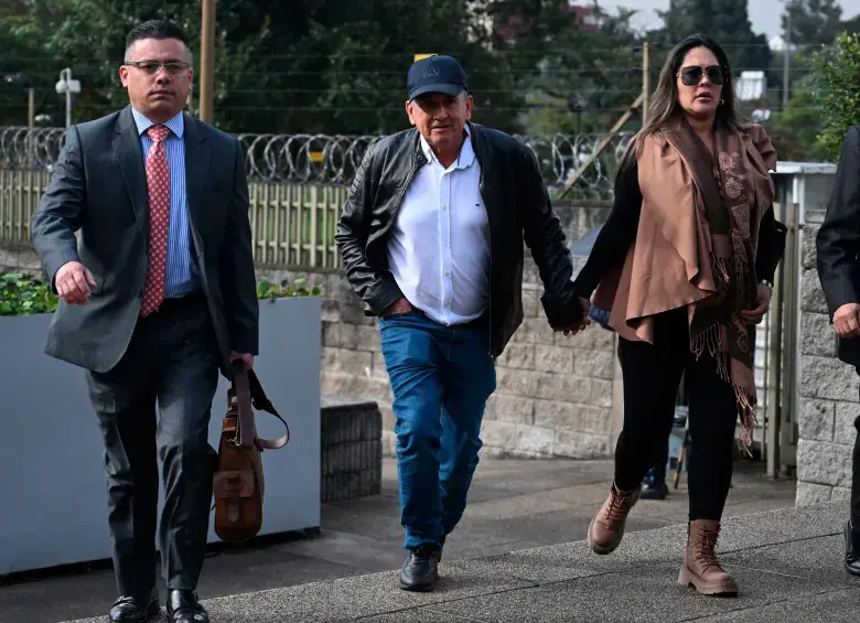 El reconocido exciclista colombiano es investigado junto con su hermano por mandar a desaparecer a cuatro personas en 2002. FOTO: AFP