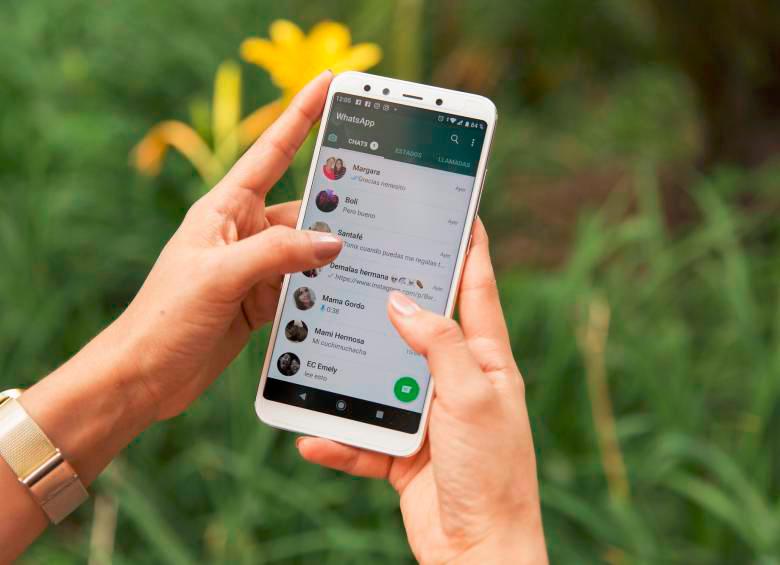 Tips para extender la vida útil de los dispositivos móviles. Foto: Camilo Suárez. 