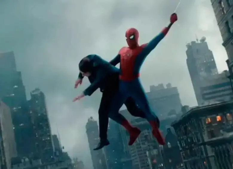 La nueva película de Spider-Man explora los desafíos personales de Peter Parker mientras enfrenta una etapa completamente distinta de su vida como héroe. FOTO: Sony Pictures.
