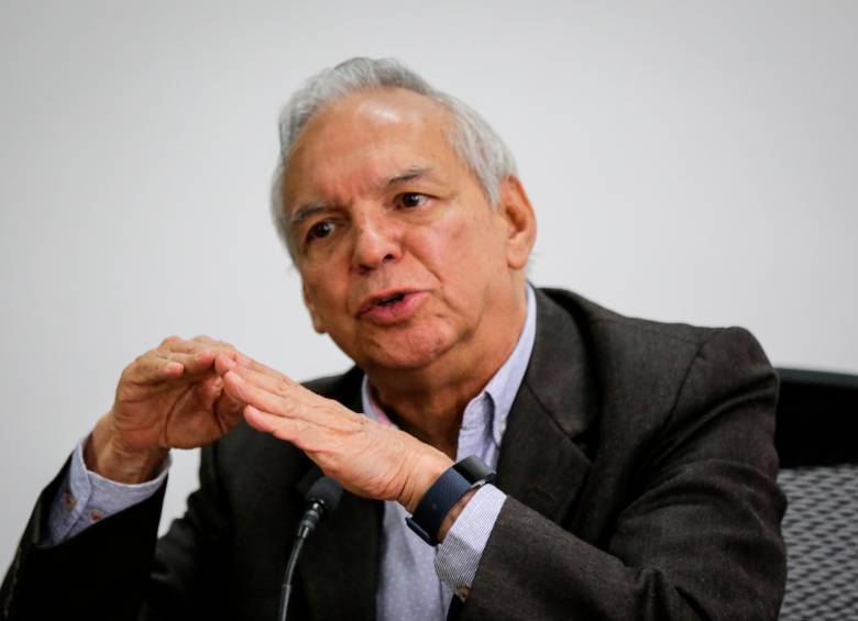 Según Ricardo Bonilla, jefe de la cartera de Hacienda, Colombia tiene actualmente una debilidad estructural que hace que lo único que se trace favorablemente sean los papeles de renta fija.