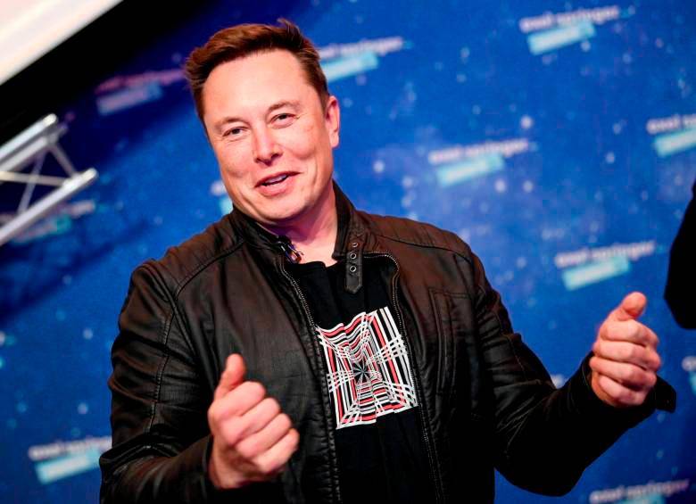 Elon Musk hizo el anuncio a través de su cuenta de Twitter. FOTO: GETTY