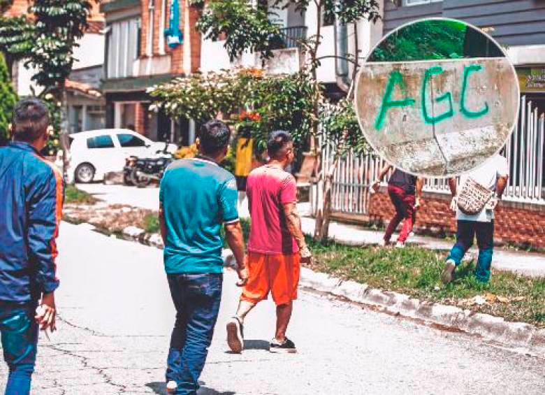 Los indígenas han llegado desplazados a Medellín desde el Carmen de Atrato. FOTO: JULIO HERRERA