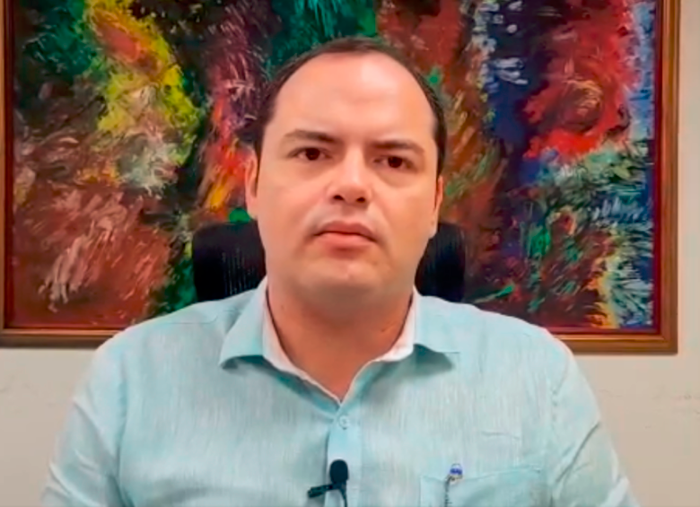 No habrá conciliación entre el contralor departamental del Huila y su pareja. Lo investigarán por violencia basada en genero. Foto: Captura de video Andrés Felipe Vanegas Mosquera. 