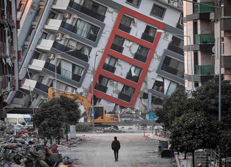Este fue el tercer lunes consecutivo en el que hubo un fuerte seísmo en territorio turco, después del terremoto del 6 de febrero. FOTO: EFE