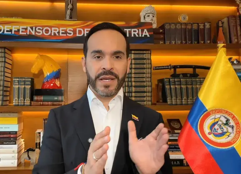 La primera colocación de TES del gobierno de De la Espriella deja, entonces, dos señales simultáneas. La primera es favorable: la demanda fue elevada y las tasas de corte bajaron frente a la última subasta del gobierno anterior. La segunda obliga a mirar más allá del resultado de una sola subasta: Colombia sigue necesitando endeudarse para atender sus obligaciones y financiar sus necesidades fiscales. FOTO: Cortesía.