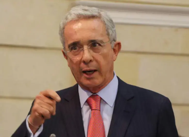 La CCJ respaldó el llamado a indagatoria de la Fiscalía contra el expresidente Álvaro Uribe. FOTO: Colprensa.