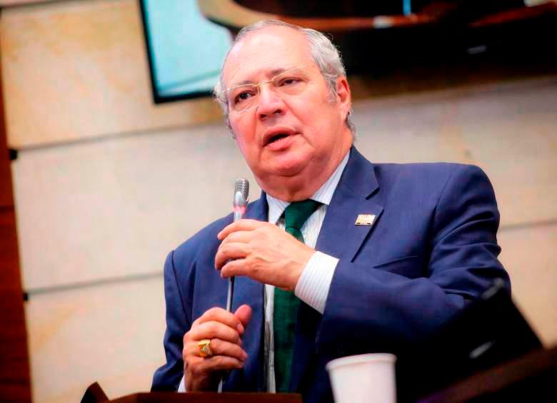 El presidente del Senado, Iván Name, mantiene distancia del Gobierno nacional. FOTO: Cortesía