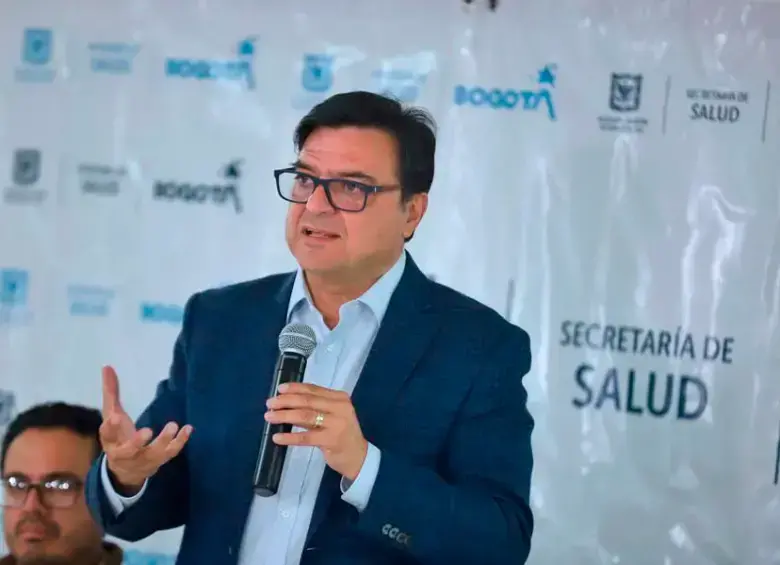 El secretario de Salud de Bogotá, Gerson Bermont, firmó la orden de medida sanitaria sobre el anestésico. FOTO COLPRENSA