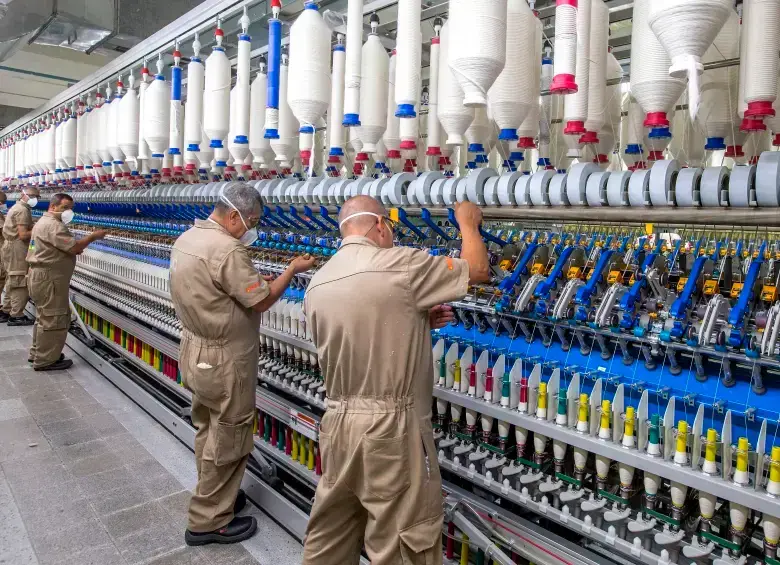 La industria manufacturera registró una caída de 0,4% en mayo, mientras las ventas y el empleo del sector también retrocedieron, según el Dane. FOTO JUAN ANTONIO SÁNCHEZ. 