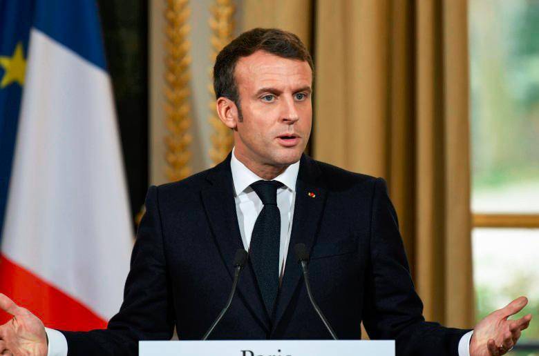 Macron dijo en un discurso televisado desde el Palacio del Elíseo, lamentando que no se haya logrado un “consenso”. Foto: AFP. 