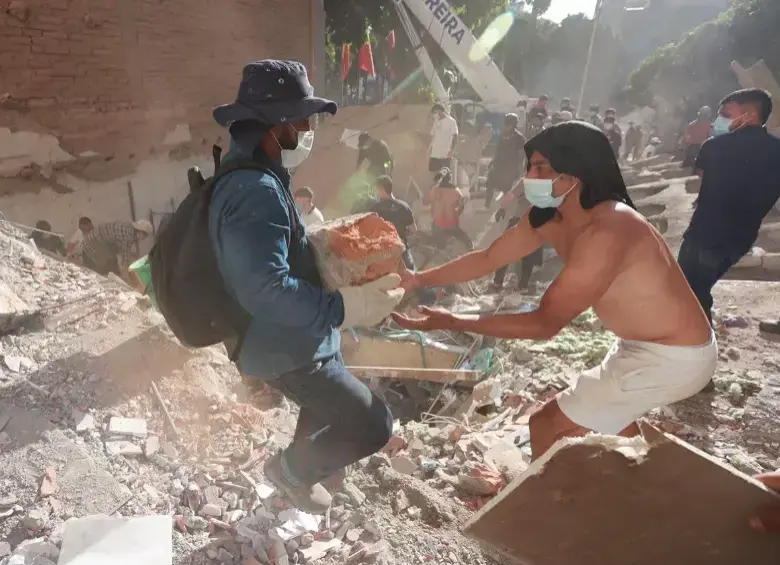 Hay nueva cifra de muertos por el terremoto en Colombia de magnitud 7,4. FOTO: MANUEL SALDARRIAGA