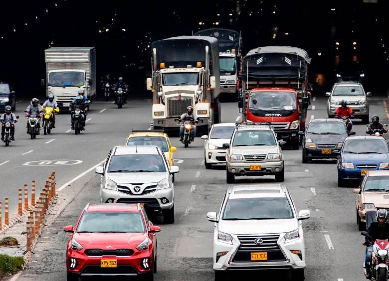 El pico y placa no rige en la autopista Sur ni en la avenida Regional. FOTO: CAMILO SUÁREZ 