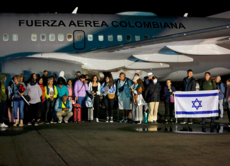 El segundo grupo de colombianos atrapados en Israel ya viene en camino para Colombia. FOTO: Cortesía