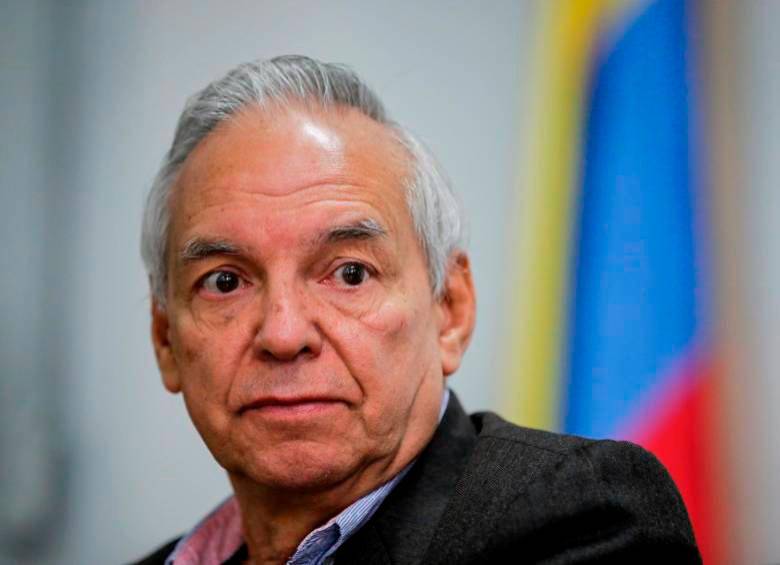 El ministro de Hacienda, Ricardo Bonilla, manifestó preocupación sobre la diferencia entre los recursos comprometidos y los pagados en materia de Transporte. FOTO CORTESÍA
