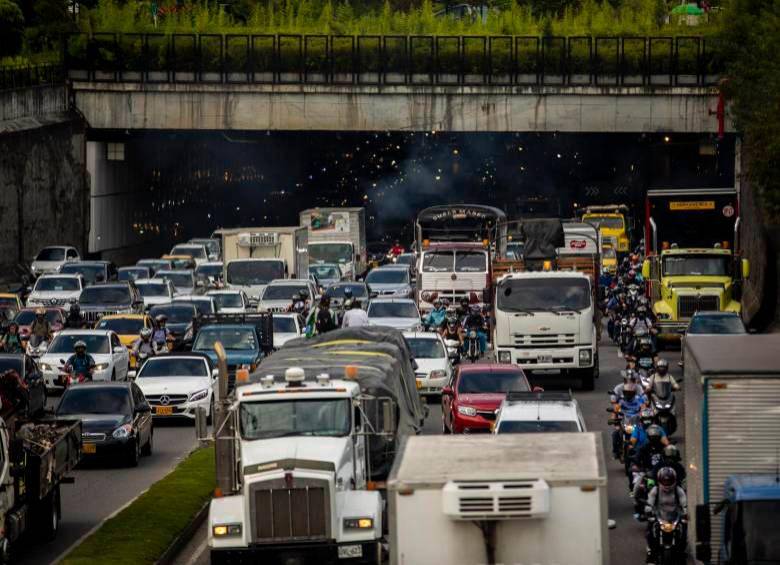 Recuerde que las exenciones para vehículos de carga y transportes especiales siguen vigentes. No coma cuentos. FOTO: EL COLOMBIANO