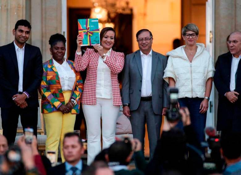 La reforma a la salud fue radicada ante el Congreso el pasado 13 de febrero tras un acto simbólico con el presidente Gustavo Petro. FOTO COLPRENSA