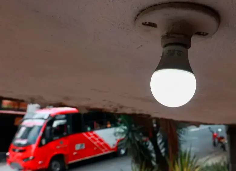 El precio de la energía en bolsa ha aumentado con fuerza durante 2026, en medio de la expectativa por una temporada seca entre diciembre y febrero. FOTO EL COLOMBIANO