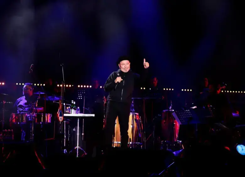 Rubén Blades en el escenario del Tour viva la salsa. FOTO Carlos Velásquez