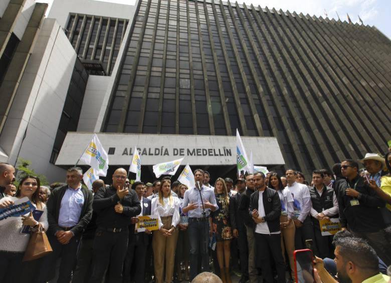 El secretario de Hacienda Orlando Uribe presentó la situación en la que recibió las finanzas de la ciudad. Programas sociales y obras claves están desfinanciadas. FOTO: EL COLOMBIANO