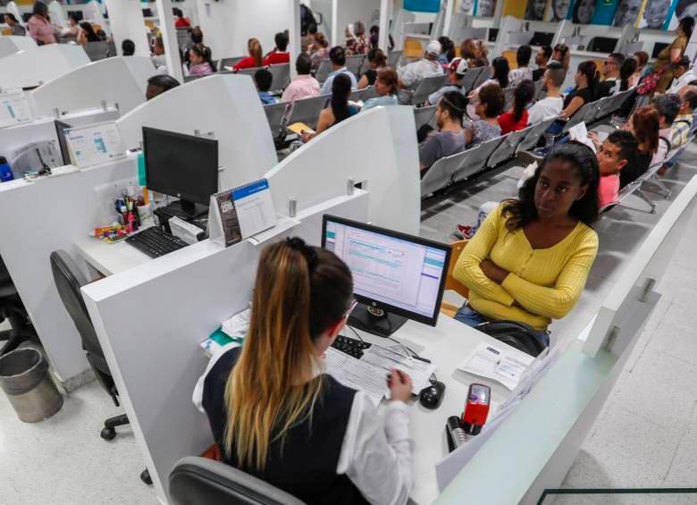 Varias EPS tienen millonarias carteras. Incluso Compensar pidió recientemente su liquidación ante la falta de flujo de caja para atender sus deudas. FOTO: EL COLOMBIANO.