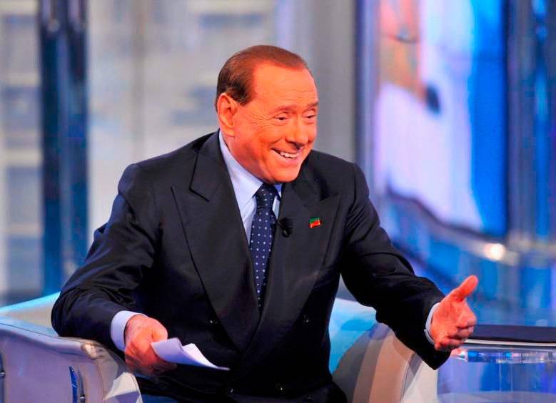 El exjefe del gobierno italiano Silvio Berlusconi. FOTO: Tomada de Twitter @berlusconi
