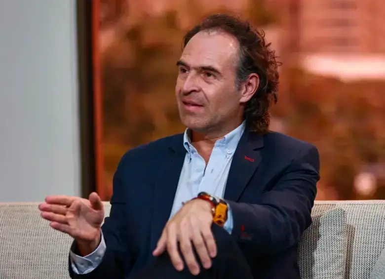 Federico Gutiérrez anunció que este lunes presentará chats, videos, fotografías y otras pruebas sobre una presunta red de corrupción en Medellín. FOTO EL COLOMBIANO. 