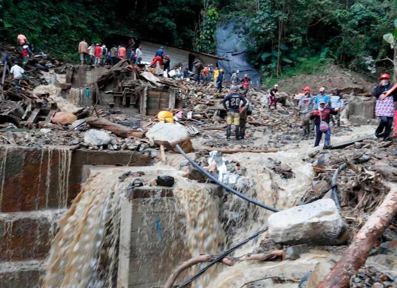 La avenida torrencial de Abriaquí dejó 13 mineros muertos. FOTO: MANUEL SALDARRIAGA