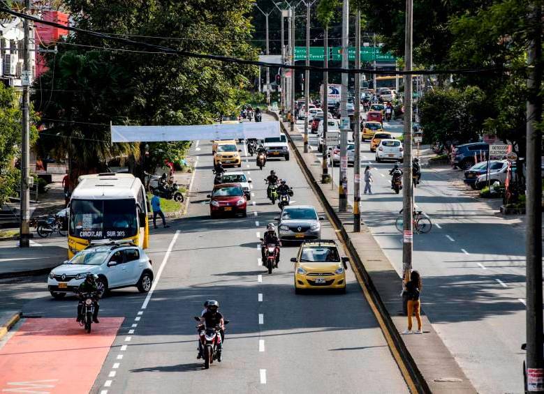 Ya operan las sanciones económicas por ir a más de 50 km por la avenida 80. FOTO: JAIME PÉREZ