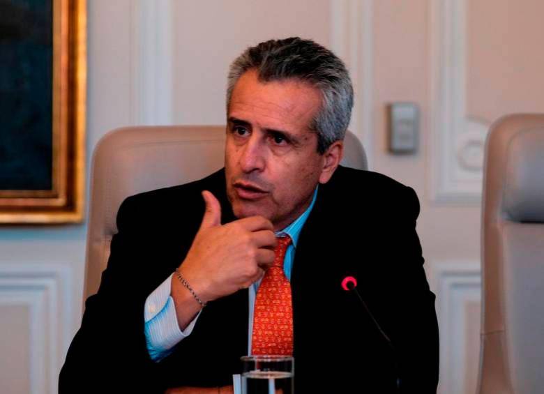 Velasco alertó que, por cuenta del actual contexto internacional, podrían dispararse las cotizaciones del petróleo. FOTO: PRESIDENCIA