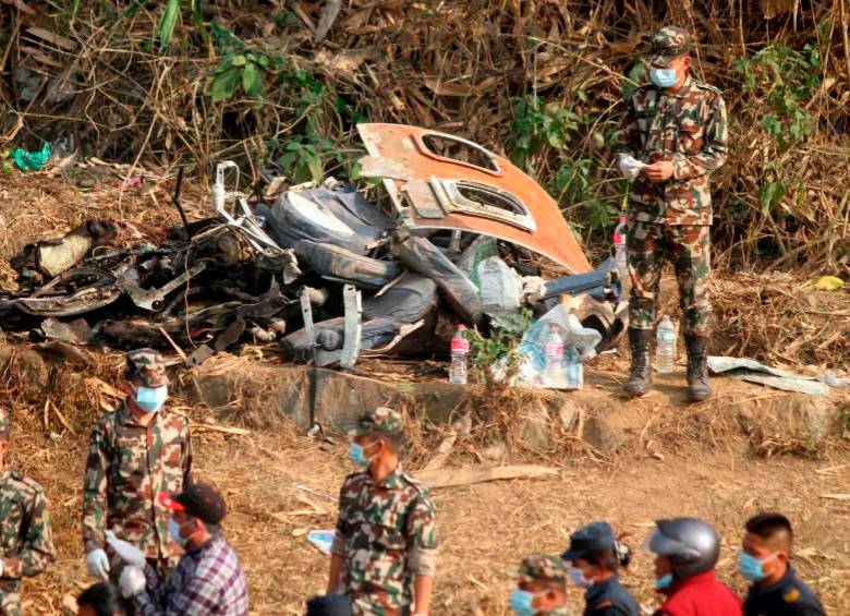 La tragedia aérea de Nepal sucedió el domingo pasado. Hasta el momento se registran 71 víctimas del siniestro. FOTO: EFE 