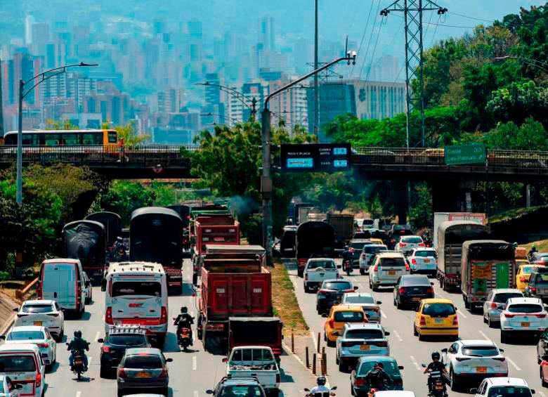 Recuerde que Medellín tiene un robusto sistema de cámaras para detectar infractores. FOTO: EL COLOMBIANO