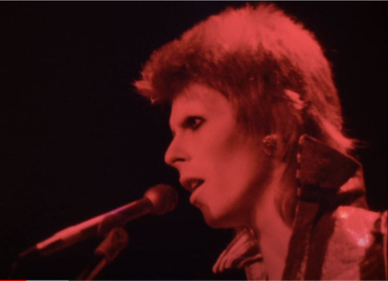 El próximo lunes 8 de enero se inaugurará la calle de David Bowie en la capital de Francia. OTO: CAPTURA DE VIDEO