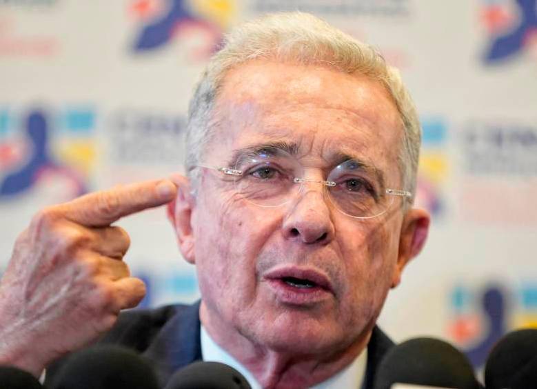 El expresidente Álvaro Uribe considera que el nuevo sistema que propondrá la reforma a la salud sería insostenible. FOTO COLPRENSA