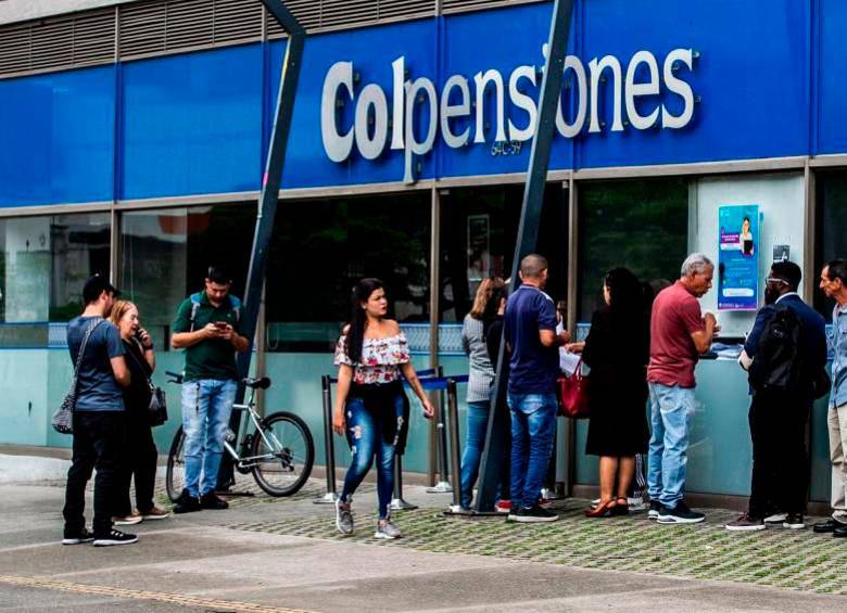 Todas las cotizaciones por hasta 2,3 salarios mínimos se harán en Colpensiones. FOTO CAMILO SUÁREZ