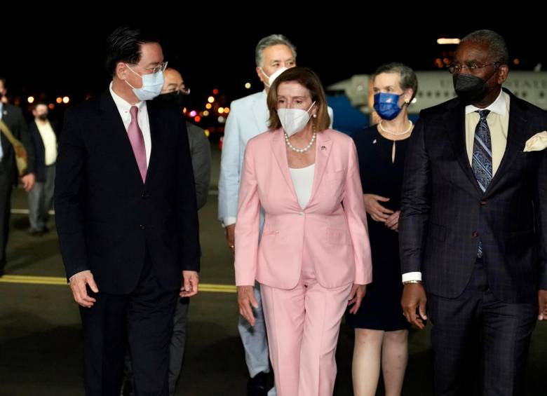 El avión de Pelosi aterrizó sobre la medianoche de Taiwán. FOTO: EFE