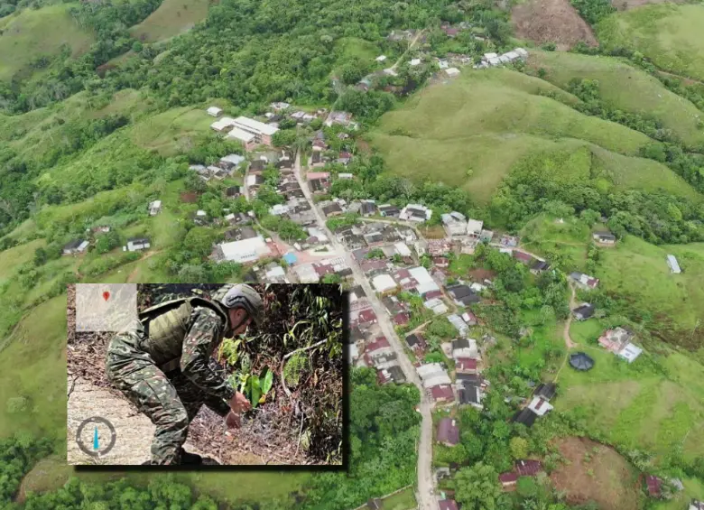 Las Fuerzas Militares adelantan operaciones para retomar el control del corregimiento Raudal Viejo de Valdivia. FOTOS: Cortesía Décima Primera Brigada del Ejército