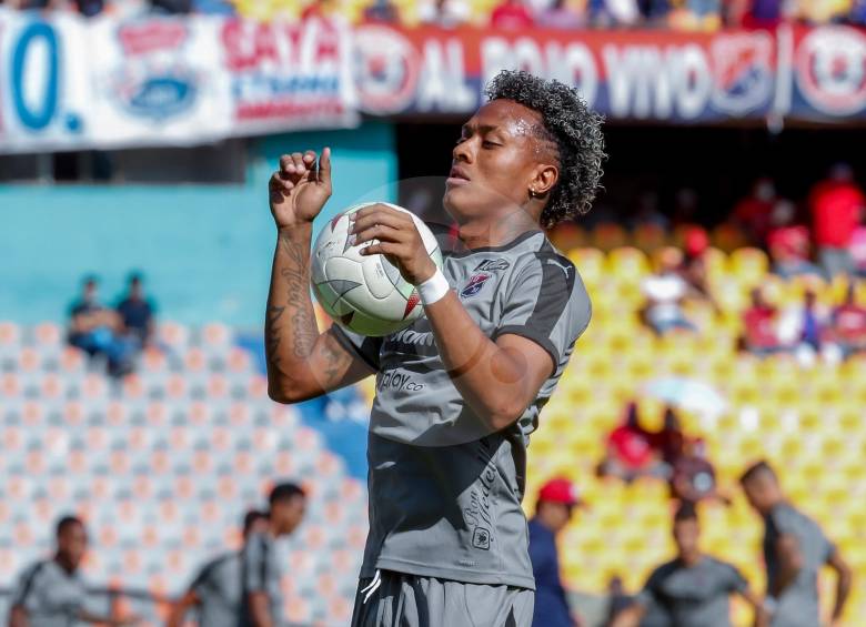 El cartagenero Jean Pineda no viajó con el DIM para el duelo ante 9 de Octubre, por la Copa Sudamericana. FOTO JUAN ANTONIO SÁNCHEZ 