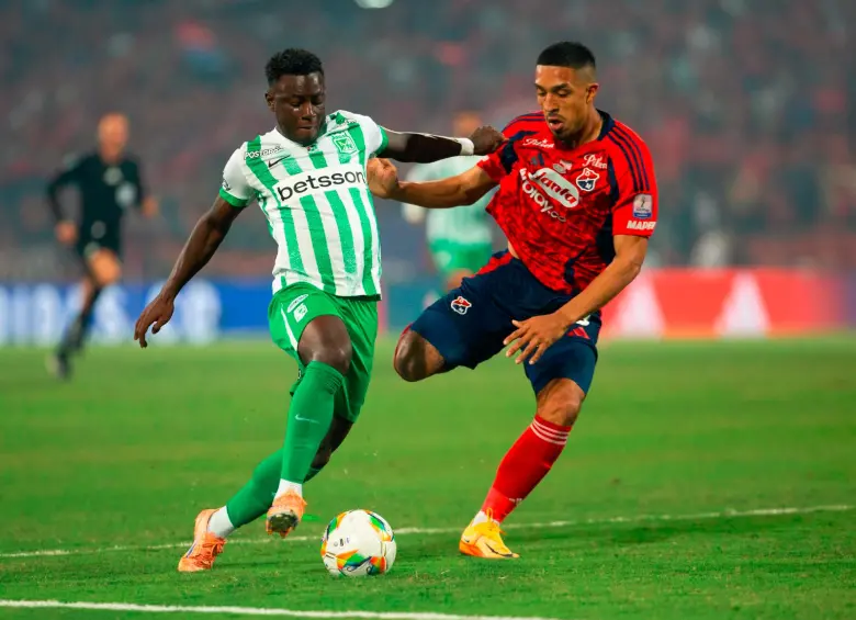 En la imagen aparece Marino Hinestroza, uno de los hombres desequilibrantes de Nacional. FOTO CAMILO SUÁREZ