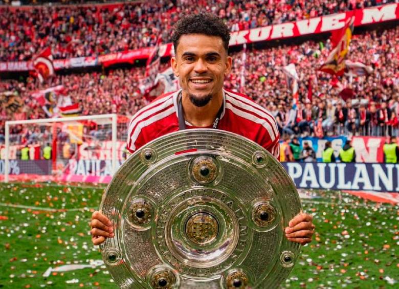 Luis Díaz ya celebró la Bundesliga y ahora va por la Copa alemana. FOTO @FCBayern