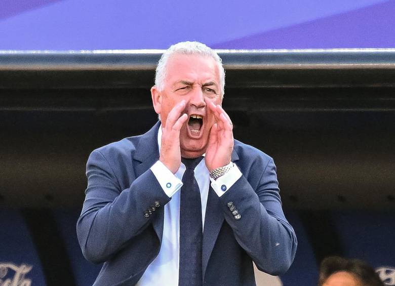 Gustavo Alfaro ha enfrentado una sola vez a Colombia con la Selección Paraguay. En ese enfrentamiento, el técnico argentino le sacó un empate a los cafeteros en Barranquilla. Foto: Getty Images